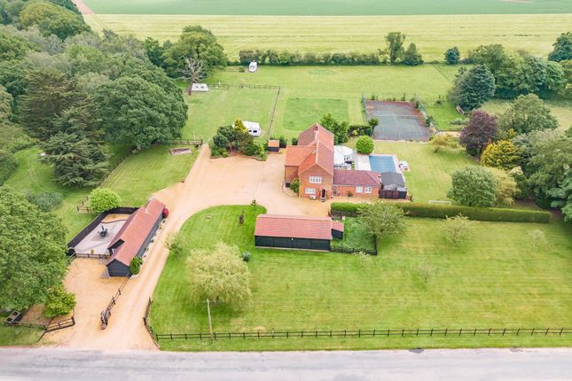 6 bedroom detached house for sale