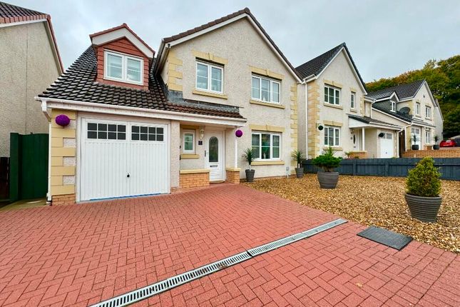 5 bed detached house