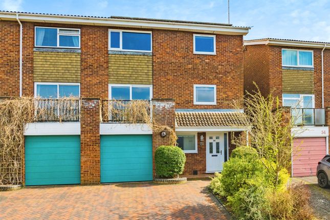 4 bedroom semi-detached house for sale