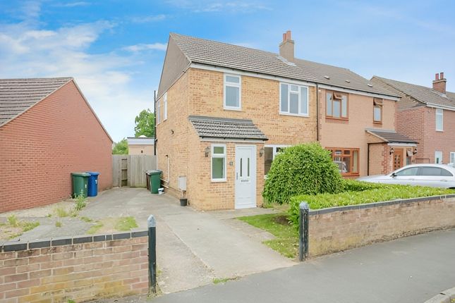 Waverley Avenue, Kidlington, OX5 3 bed semi