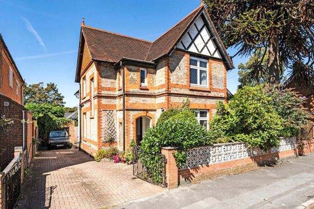 Forest Road, Berkshire RG45 4 bed detached house for sale