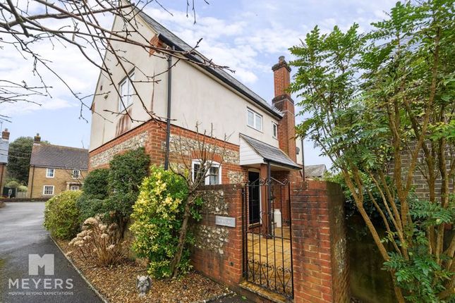 3 bed detached house