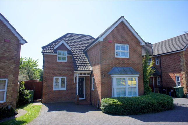 4 bed detached house