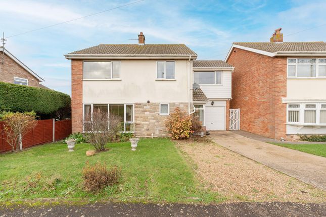 4 bed detached house