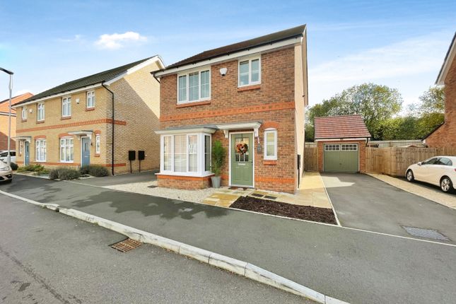 Ceramic Close, Wednesbury WS10 3 bed detached house for sale