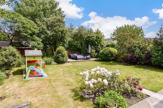 3 bed detached house
