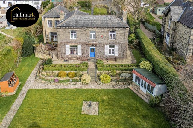 5 bed detached house