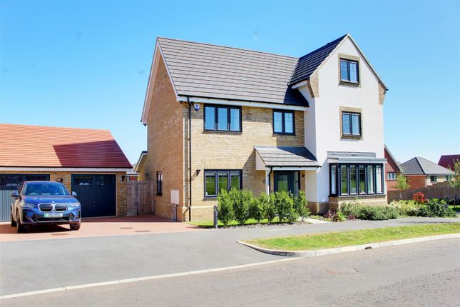 4 bed detached house