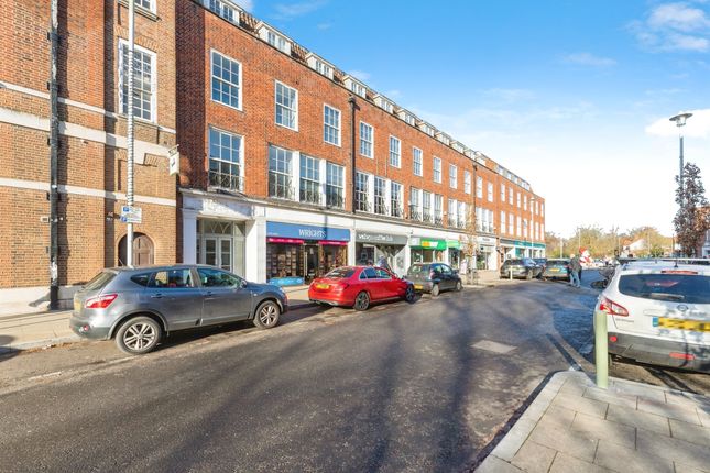 Studio flat for sale