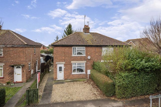 Edward Road, Spalding, Lincolnshire... 2 bed semi