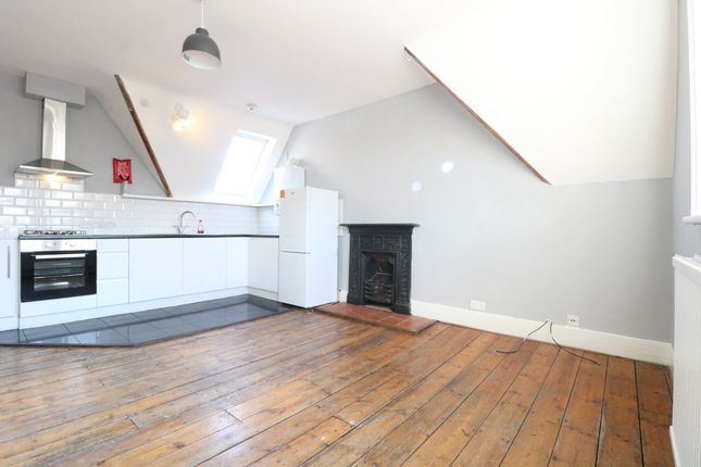 2 bed flat