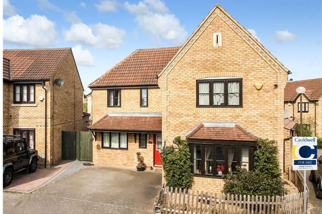 4 bed detached house