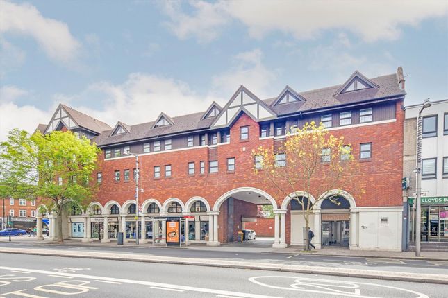 Heath Road, Twickenham TW1 2 bed flat for sale