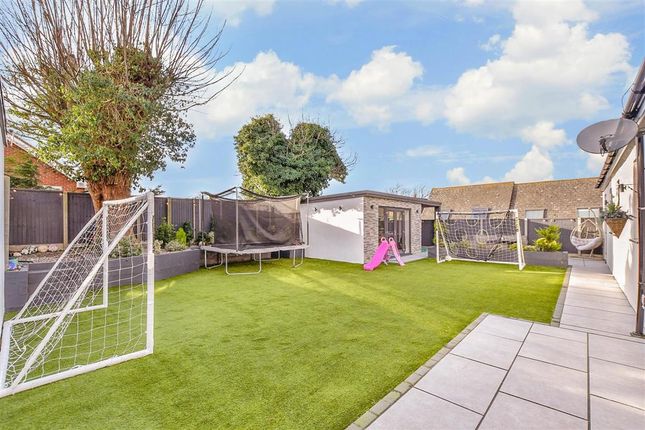 5 bed detached bungalow
