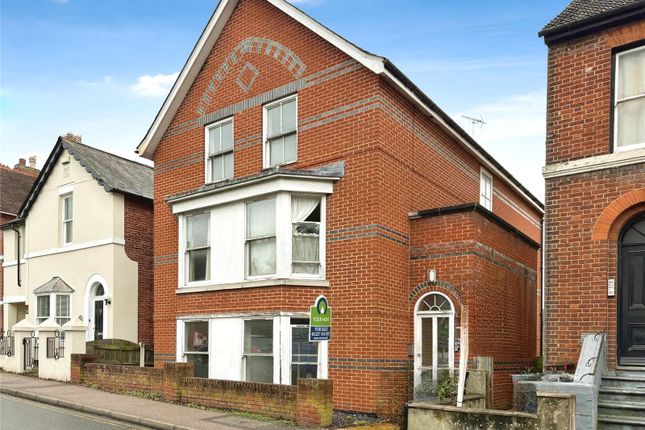 Nunnery Fields, Kent CT1 3 bed flat for sale