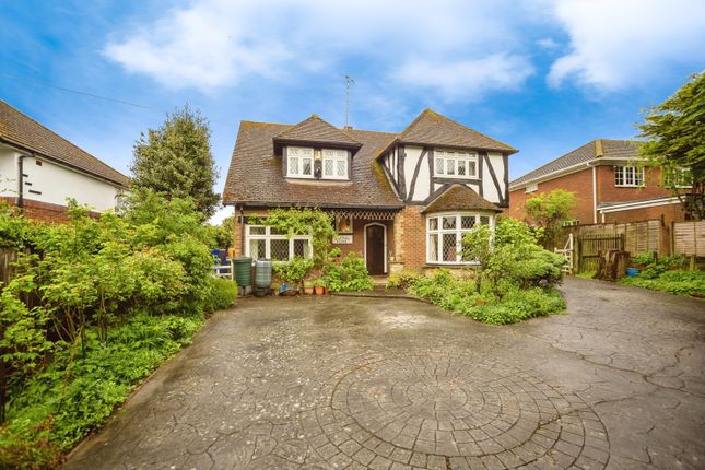 3 bed detached house