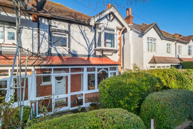 Blakehall Road, Carshalton SM5 4 bed semi