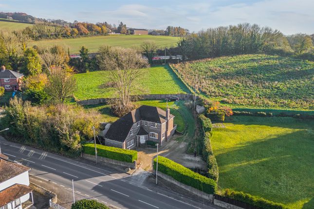 5 bed detached house