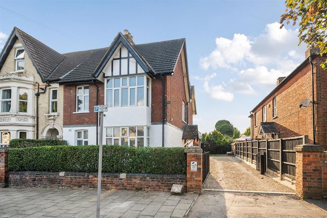 Clarendon Street, Bedford 5 bed end of terrace house for sale