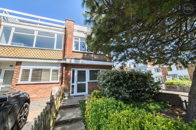3 bed end terrace house