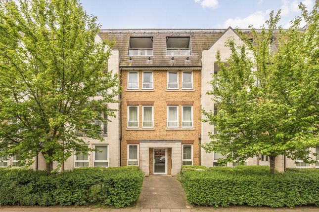 3 bed flat