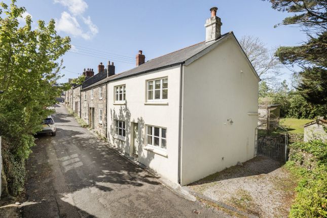 3 bed end terrace house