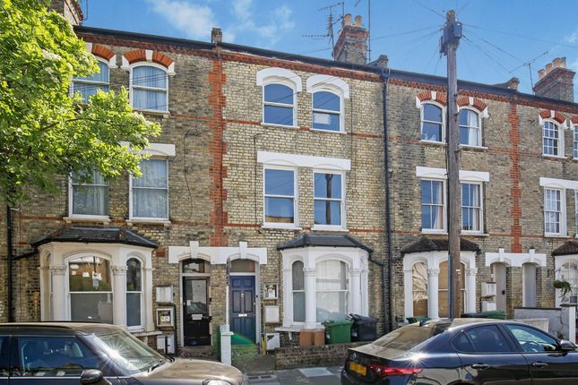 Delaford Street, Fulham SW6 1 bed apartment for sale