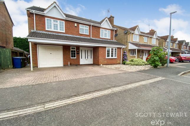 Willowbrook Drive, Peterborough PE7 4 bed detached house for sale