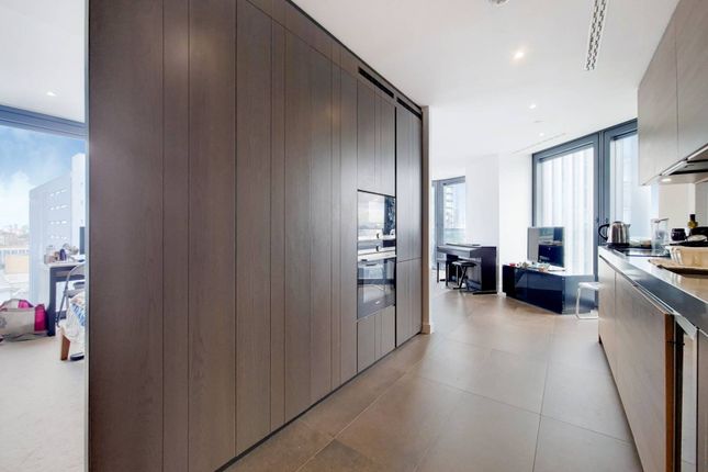 City Road, Clerkenwell, London, EC1V 2 bed flat for sale