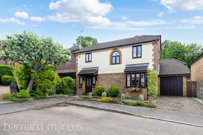 2 bed detached house