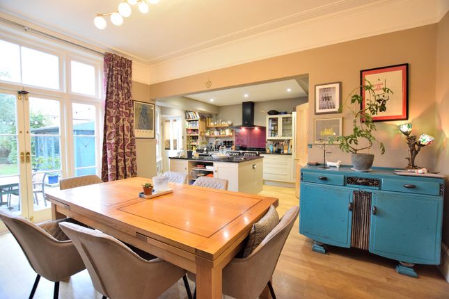 5 bed terraced house