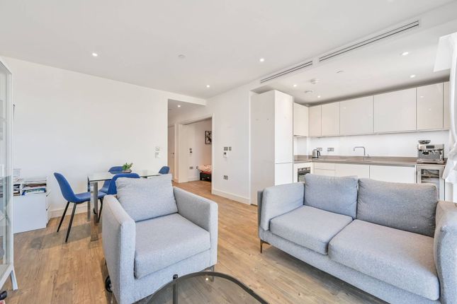 Wandsworth Road, London, SW8 2FJ... Studio for sale