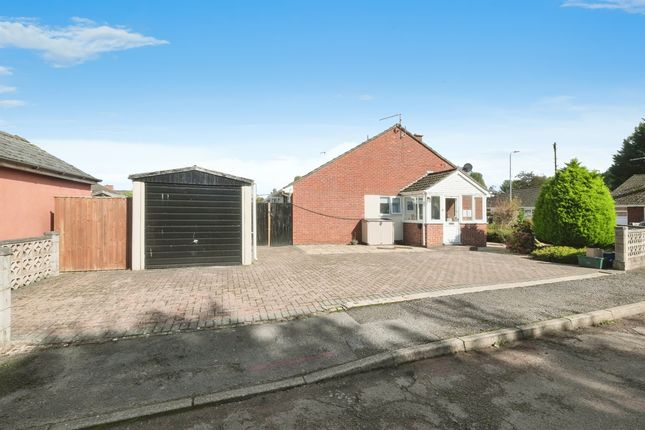 2 bedroom semi-detached bungalow for sale