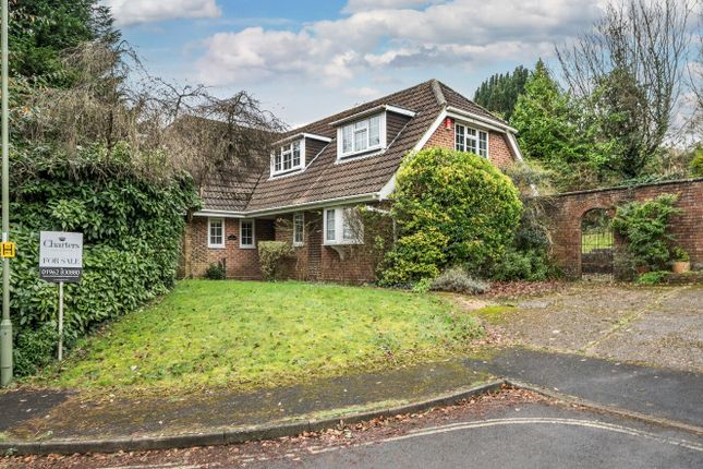 Dawn Gardens, Winchester, Hampshire... 3 bed detached house for sale