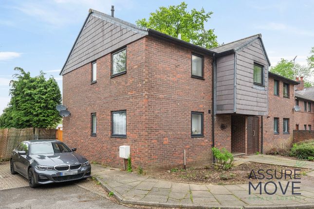 Somercoates Close, Barnet EN4 2 bed flat for sale