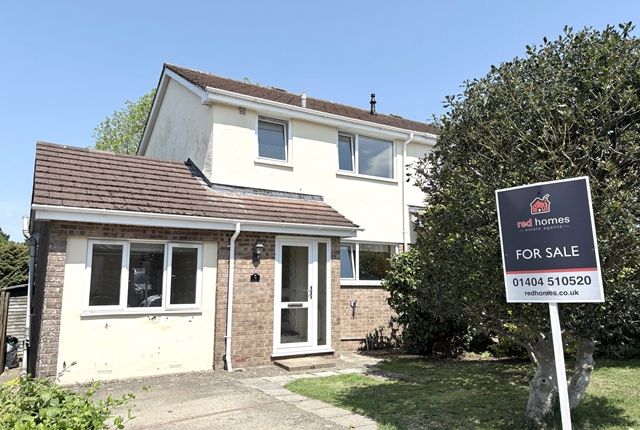 4 bedroom semi-detached house for sale
