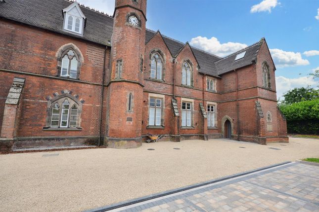 Chetwynd Court Stafford 2 bed apartment for sale
