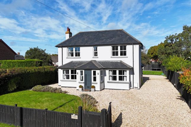 Middle Road, Tiptoe, Lymington, SO41 4 bed detached house for sale