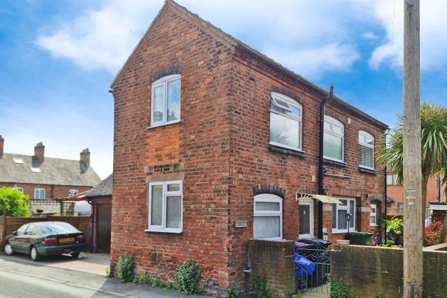 2 bedroom detached house for sale