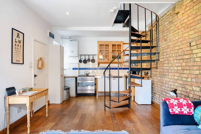 Woodhurst Road, Poet's Corner... 2 bed end of terrace house for sale