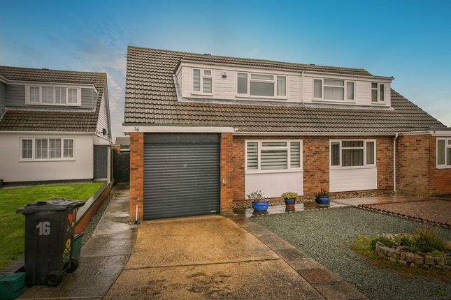 2 bedroom semi-detached house for sale