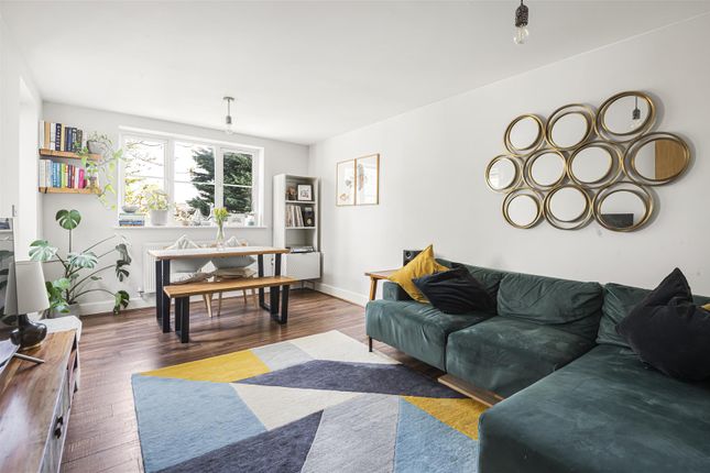 Langley Park Road, Sutton 2 bed apartment for sale