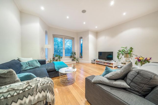 Keswick Road, Putney, London, SW15 3 bed flat for sale