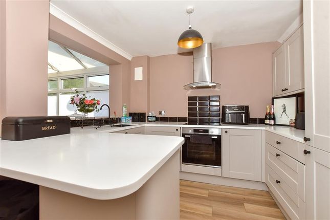 3 bed end terrace house