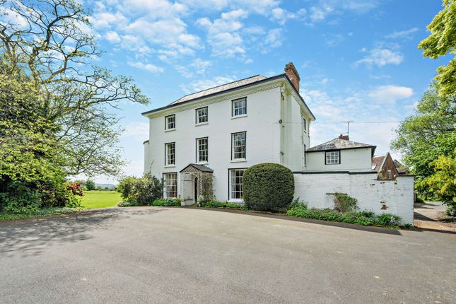 8 bedroom detached house for sale