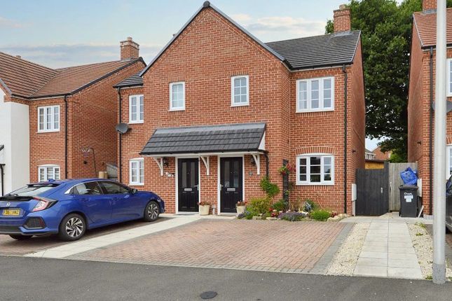 2 bedroom semi-detached house for sale