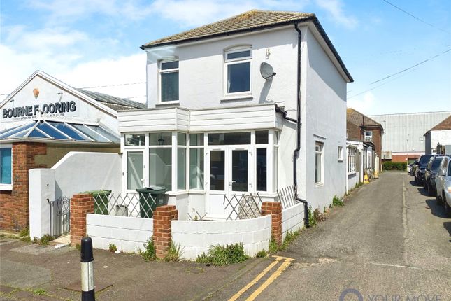 Myrtle Road, East Sussex BN22 3 bed detached house for sale