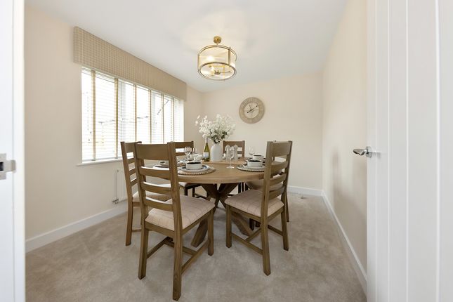 4 bed detached house