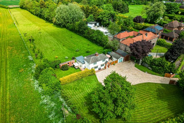 3 bed detached house