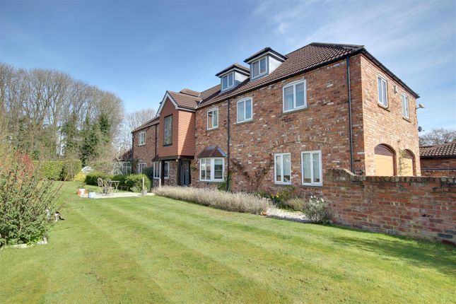 West Wold, Swanland 6 bed detached house for sale